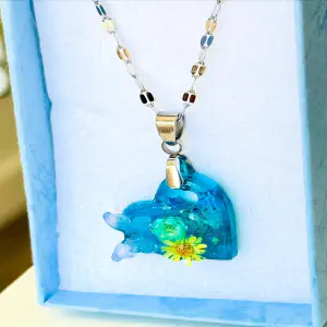 Colgante Corazón — Acero y Mini Flores Naturales