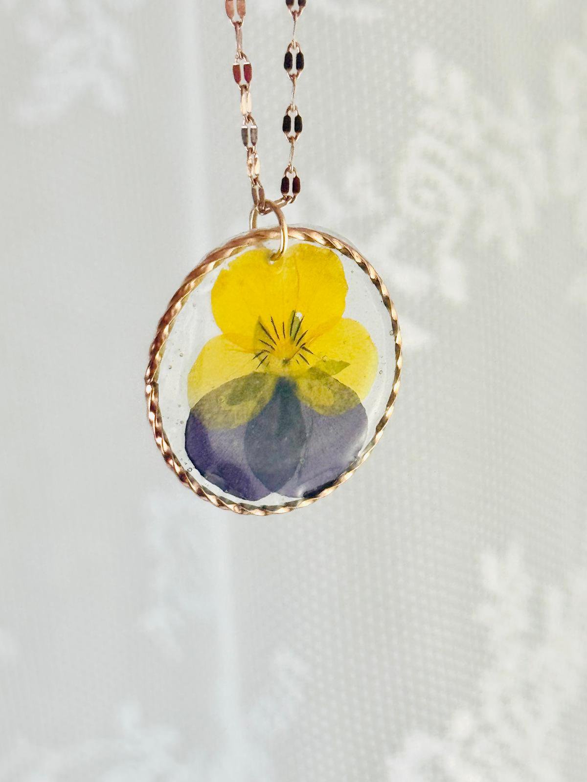 Colgante Pensamiento Amarillo y Azul