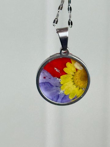 Colgante Tres Flores — Acero y Flores Naturales Secas